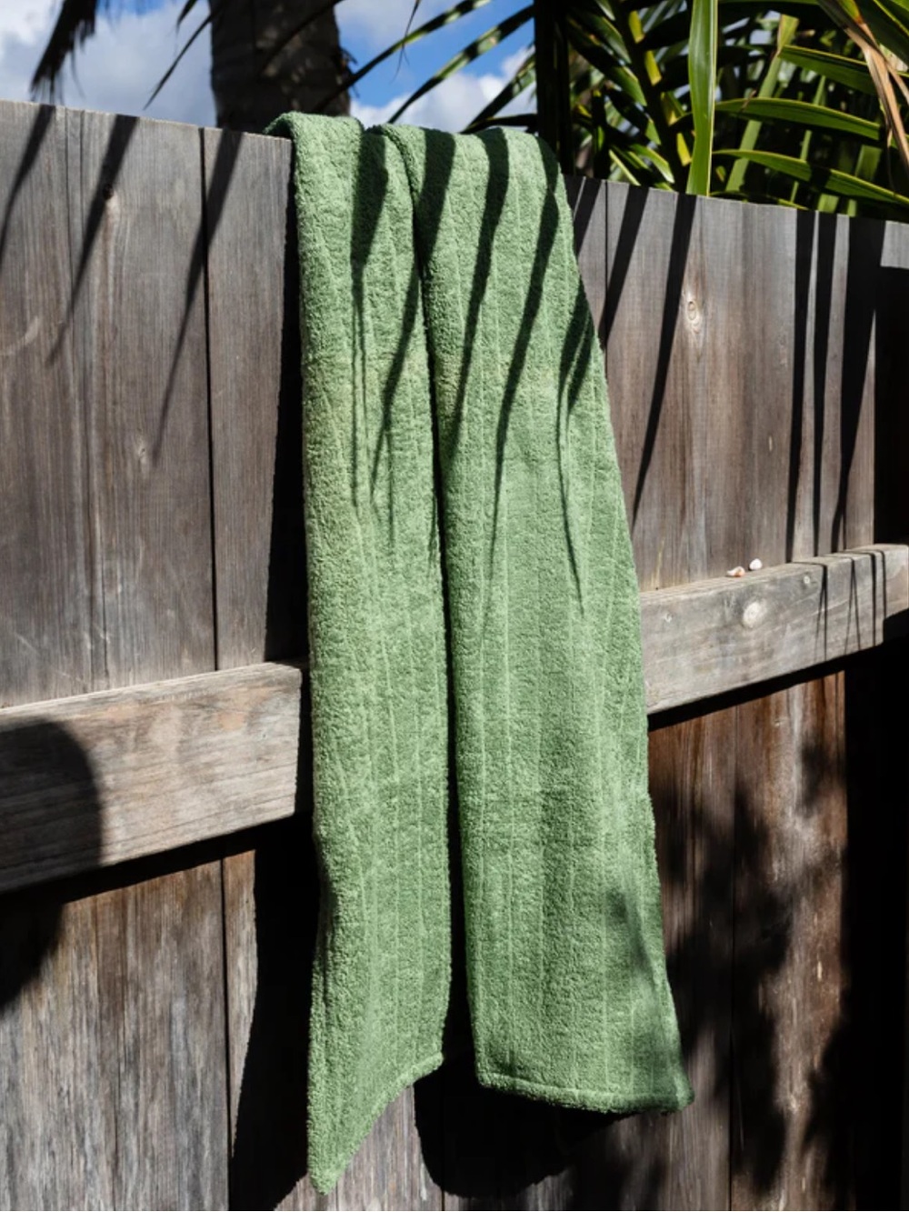 MIKOH ❤️🔥 TERRY CLOTH TOWEL NWT IN GREEN
